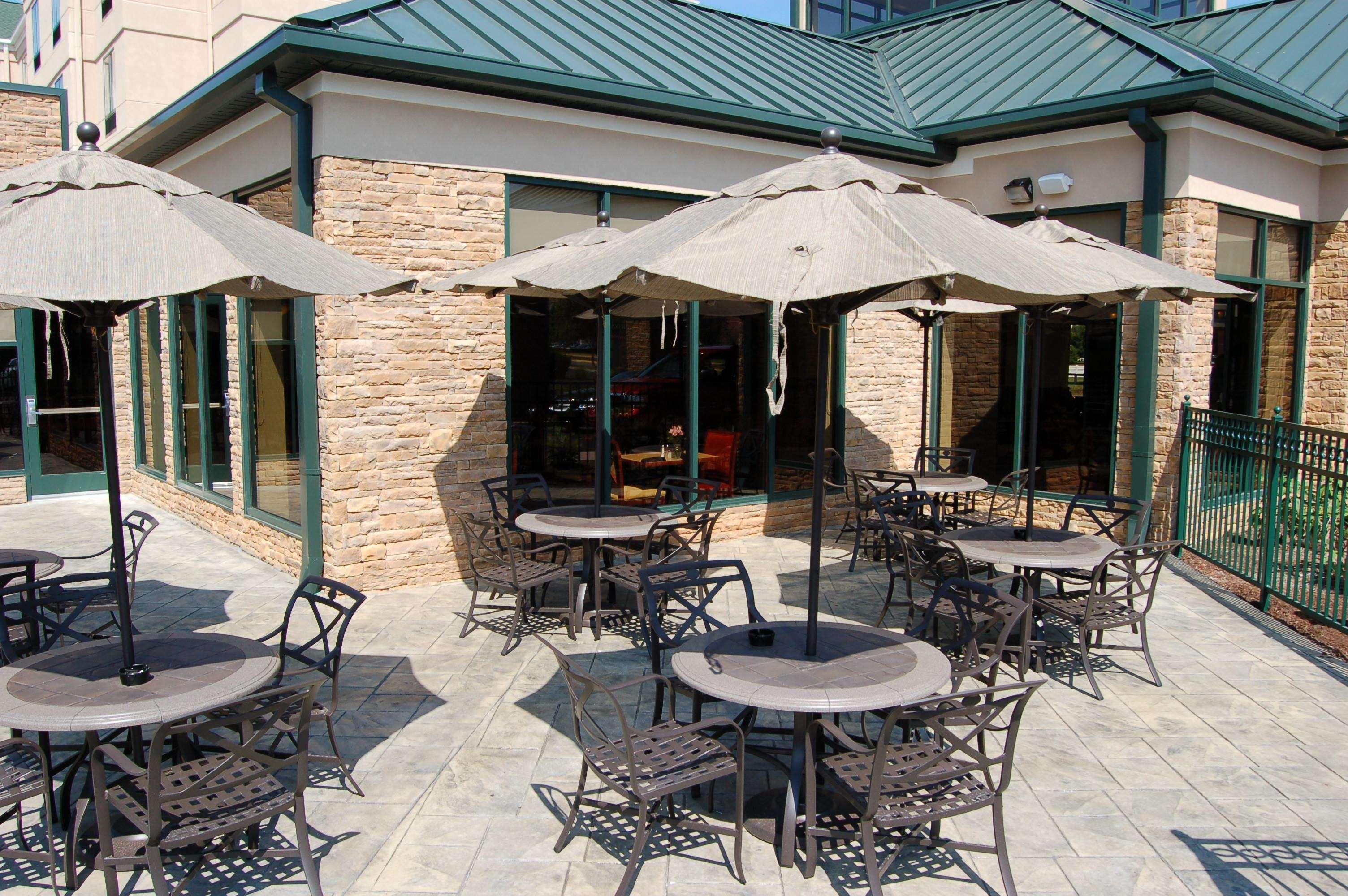 Hilton Garden Bowling Hotel 3*