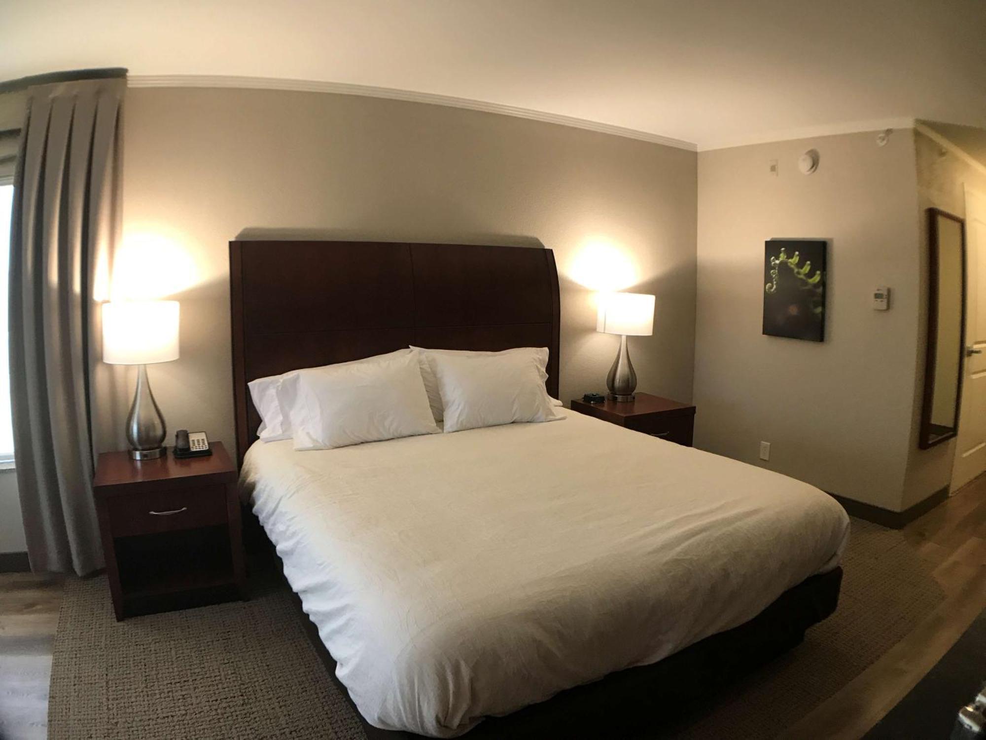 Hilton Garden Bowling Hotel